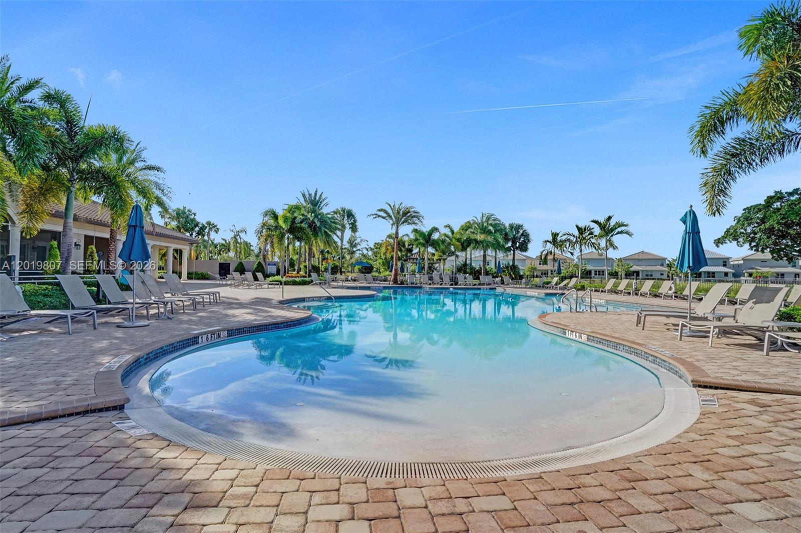 4764 3 / 3 1780 sq. ft. $ 2026-05-15 0 Photo