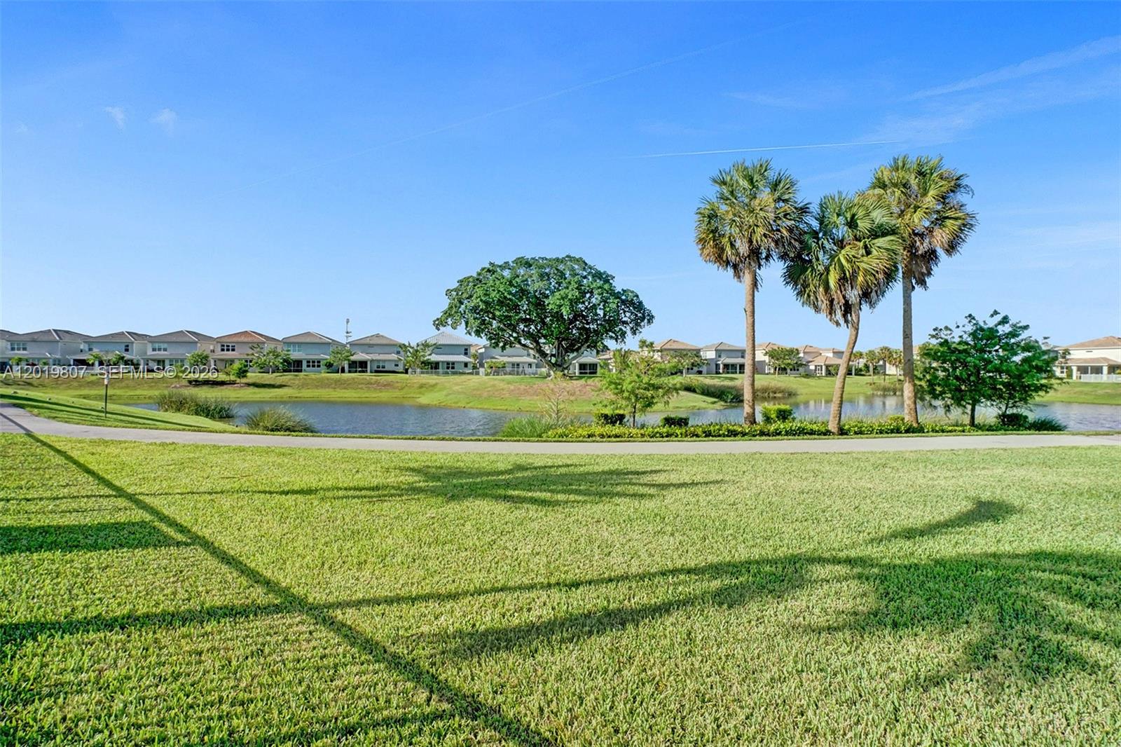 4764 3 / 3 1780 sq. ft. $ 2026-05-15 0 Photo