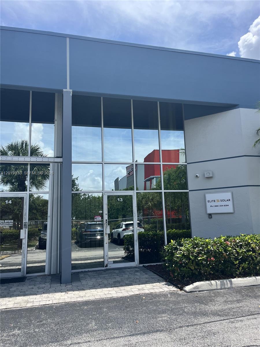 See details A13 / sq. ft. $ 2026-05-15 0 Photo