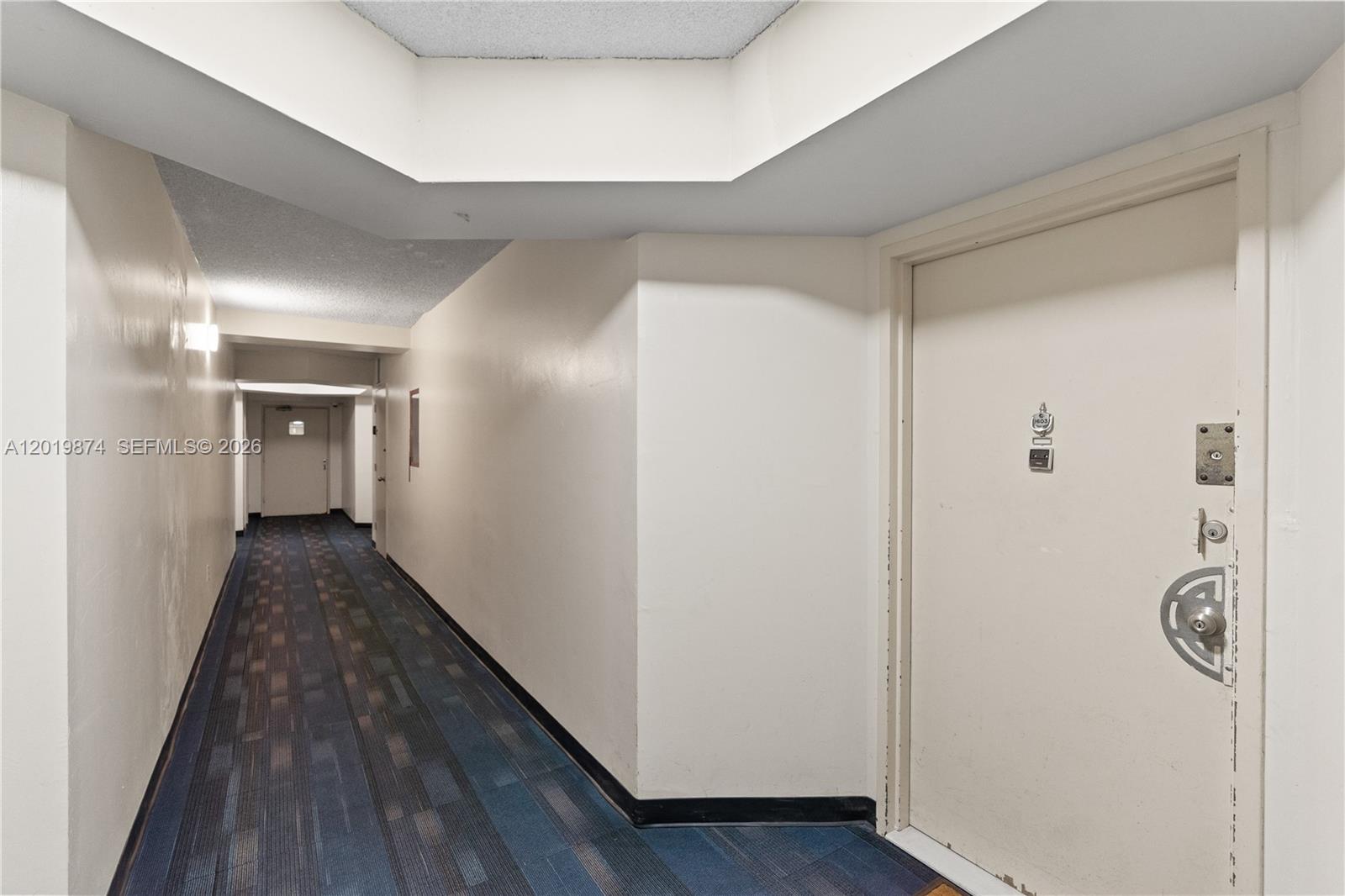 1603E 1 / 2 861 sq. ft. $ 2026-05-15 0 foto
