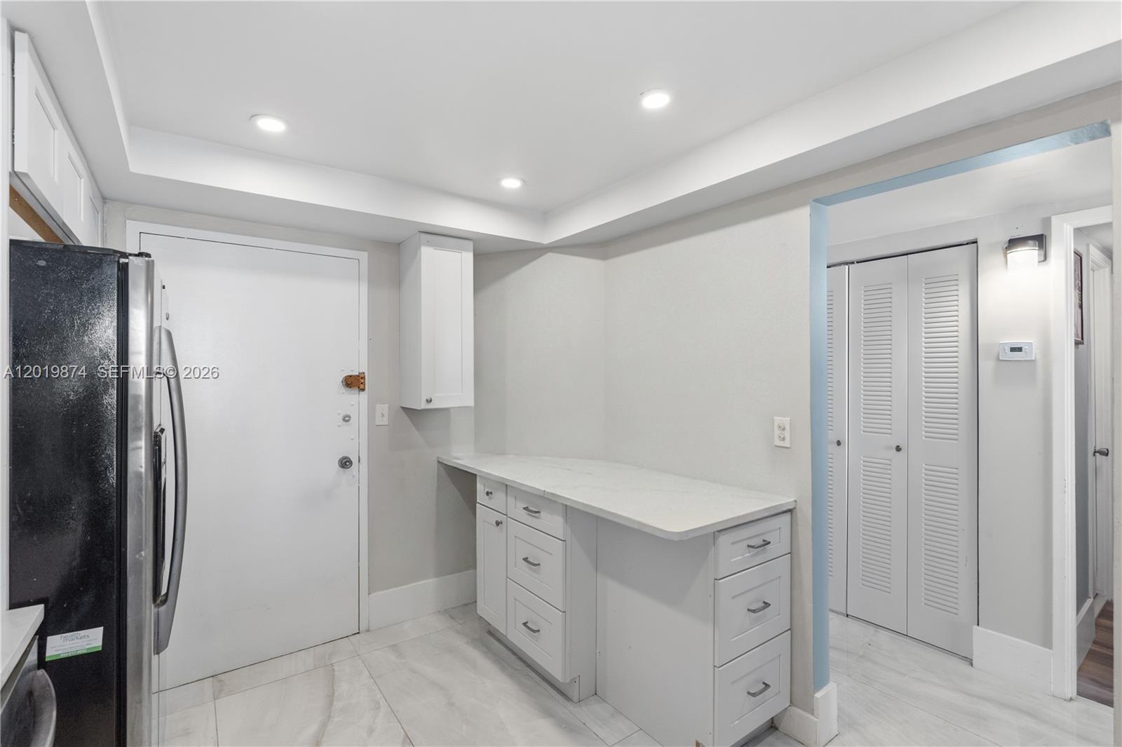 1603E 1 / 2 861 sq. ft. $ 2026-05-15 0 foto