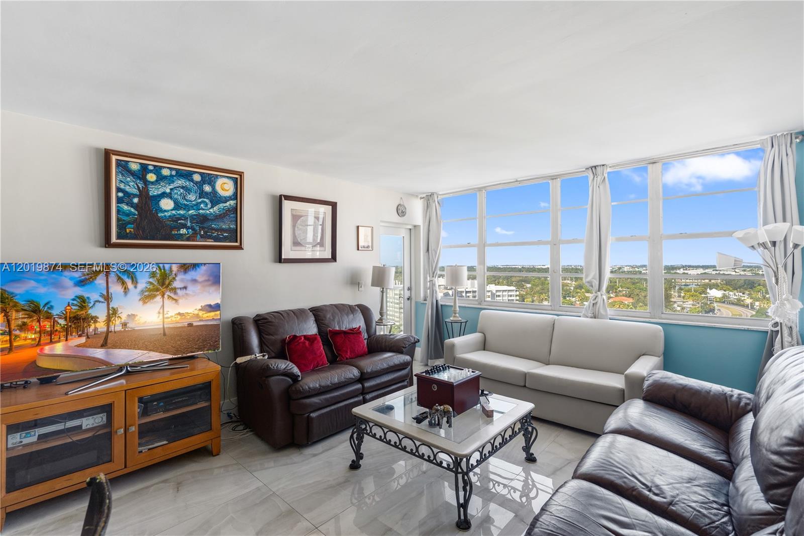 1603E 1 / 2 861 sq. ft. $ 2026-05-15 0 foto