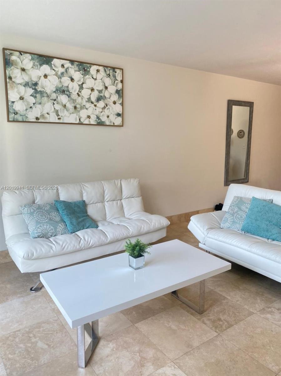 Photo of 3801 Ocean Dr #2Q, Hollywood, Florida, 33019 -