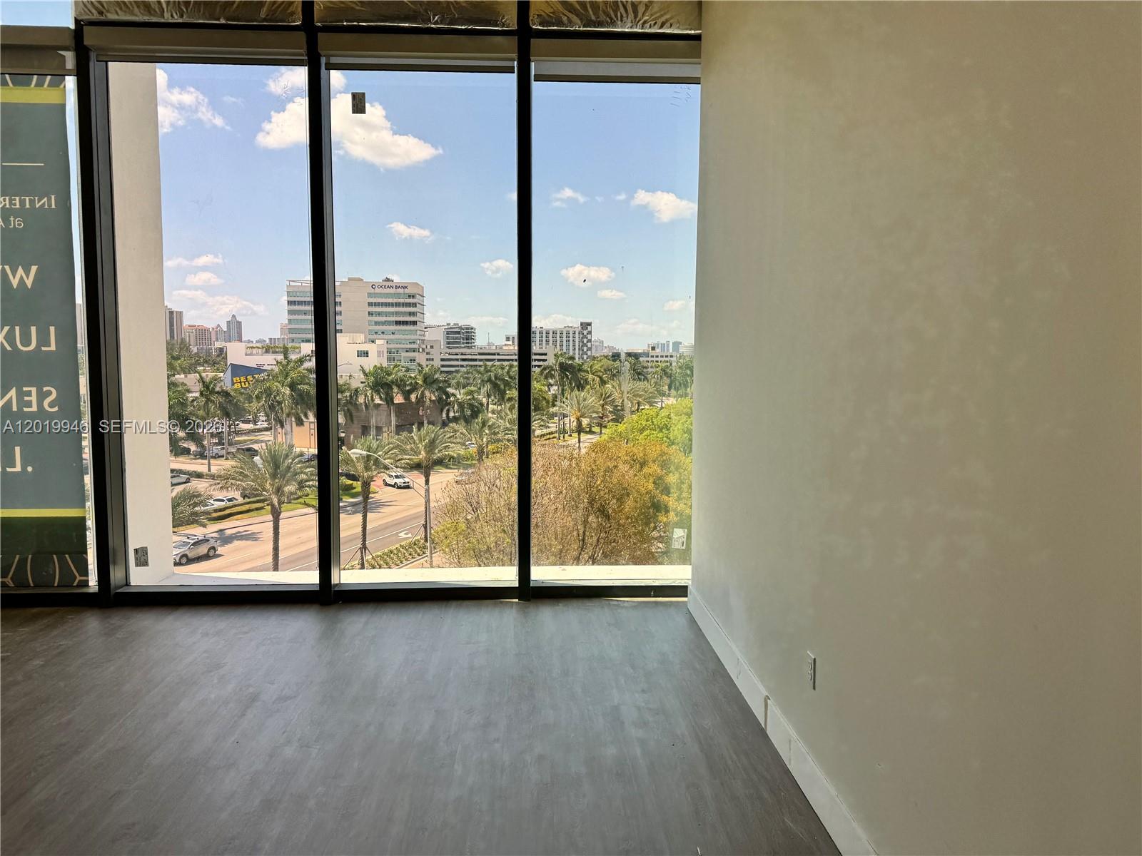 405  /   sq. ft. $ 2026-05-15 0 foto