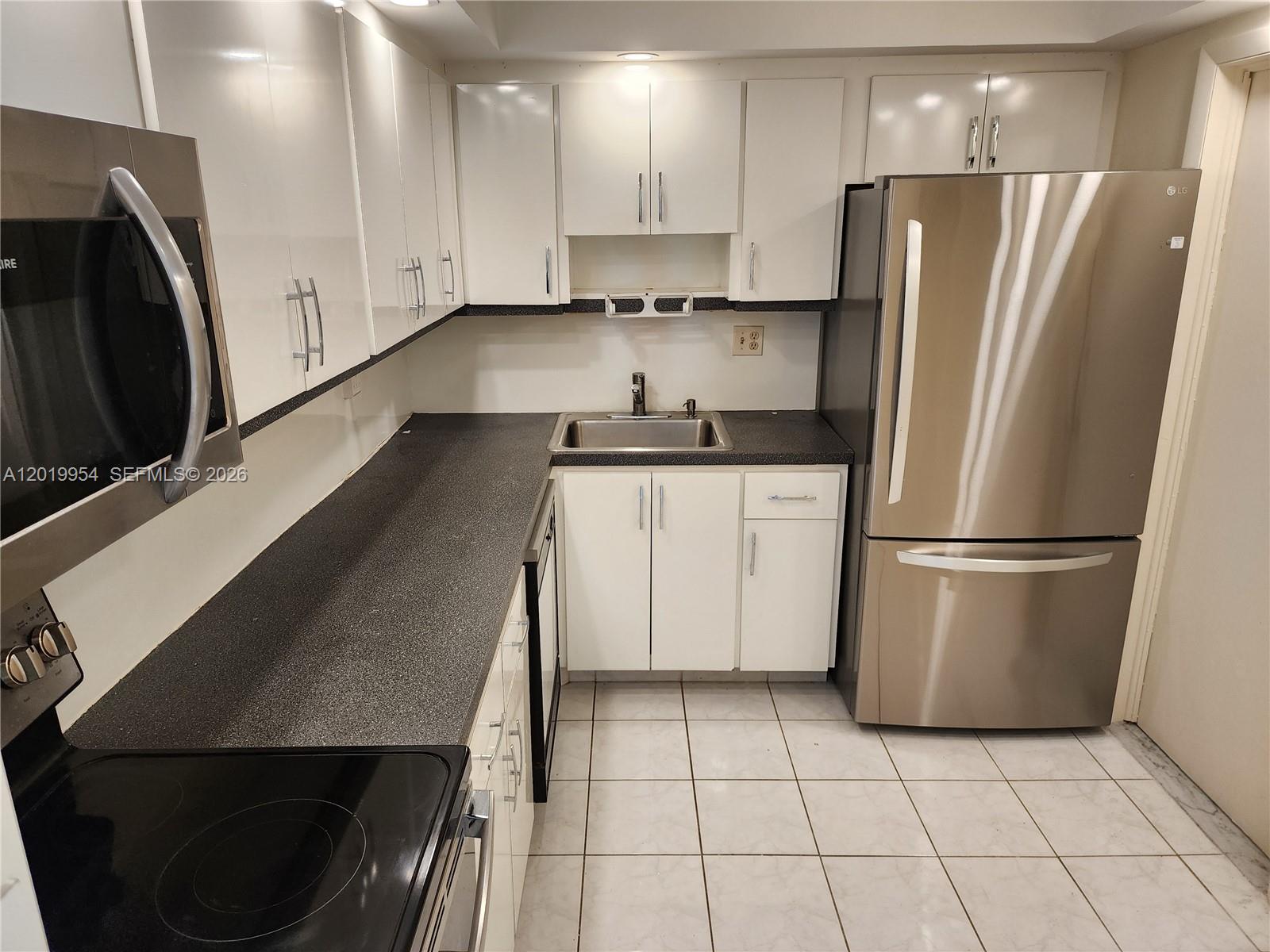 Photo of 3161 Ocean Dr  #903, Hallandale Beach, Florida, 33009 - 