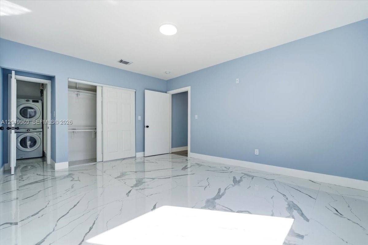   /  2343 sq. ft. $ 2026-05-15 0 Photo