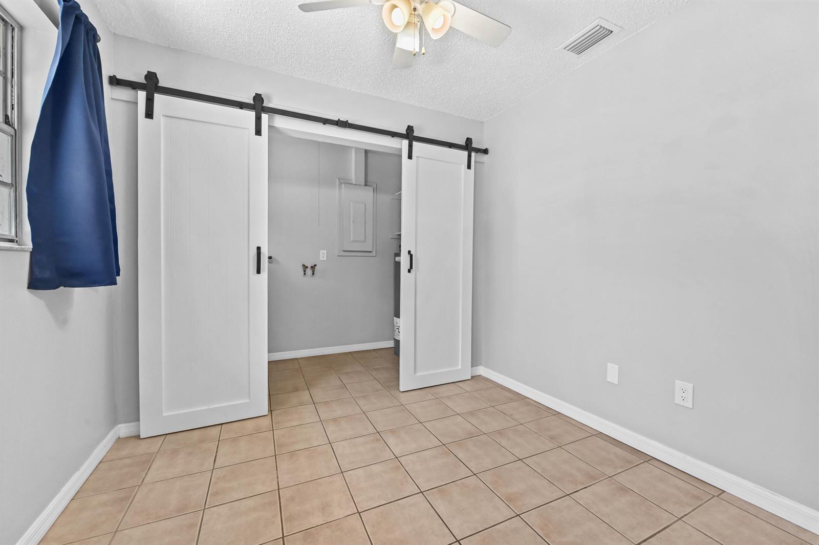 Ver detalles / 0 2146 sq. ft. $ 2026-06-22 0 foto