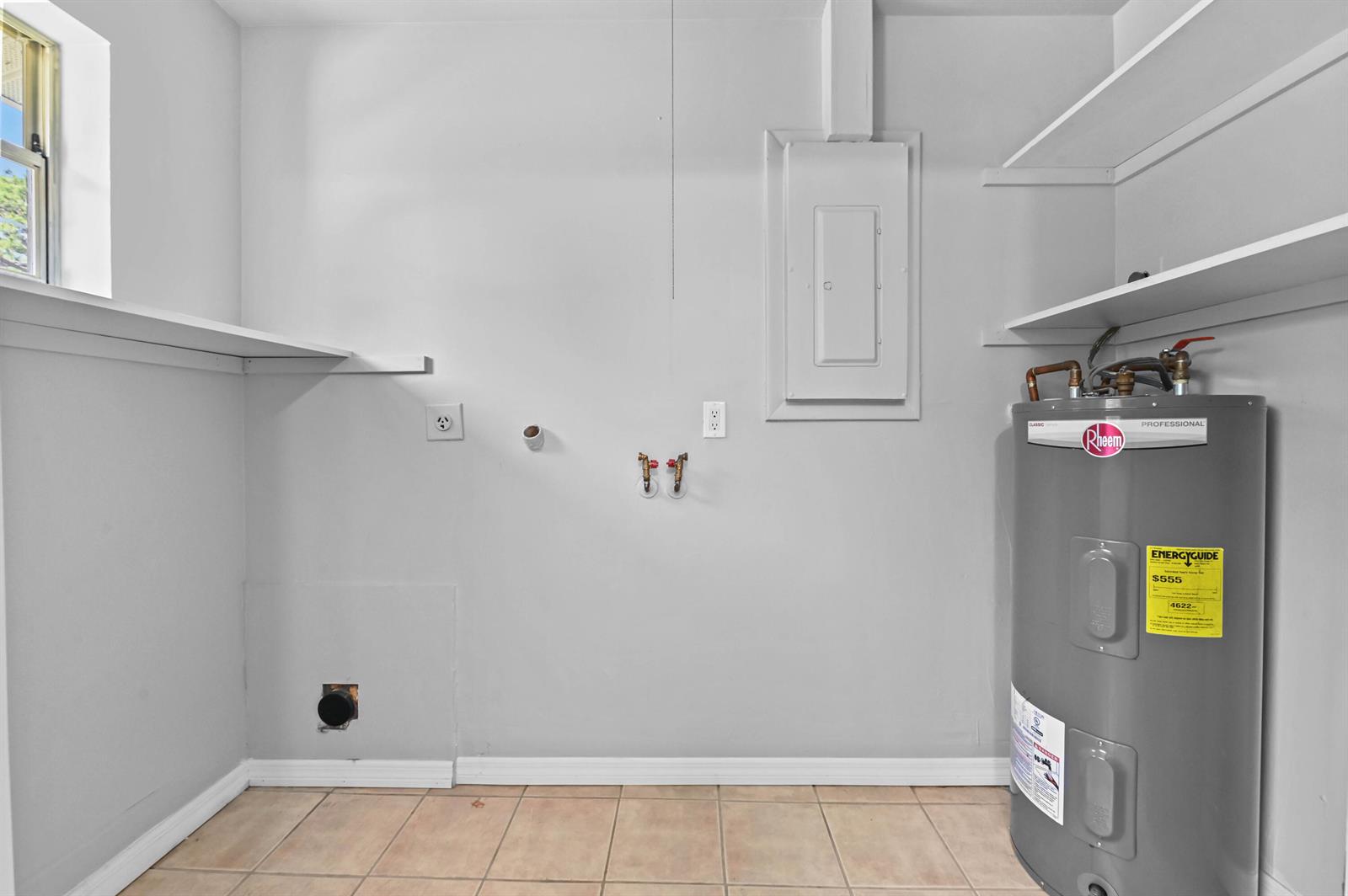 Ver detalles / 0 2146 sq. ft. $ 2026-06-22 0 foto