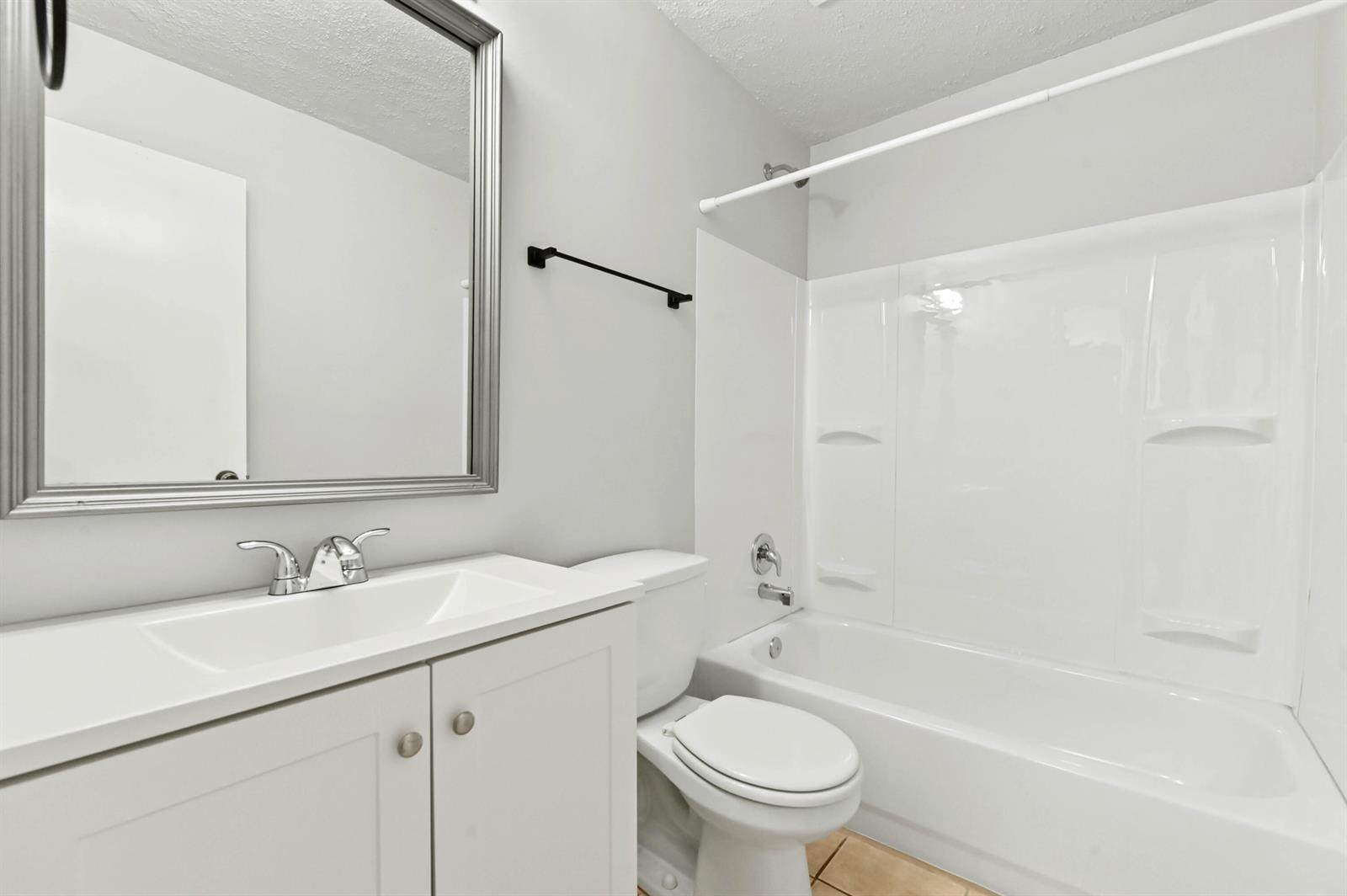 Ver detalles / 0 2146 sq. ft. $ 2026-06-22 0 foto