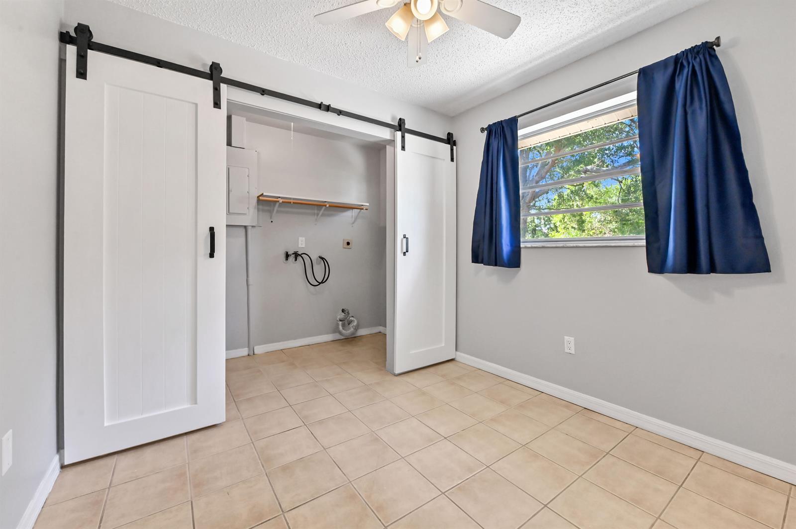 Ver detalles / 0 2146 sq. ft. $ 2026-06-22 0 foto