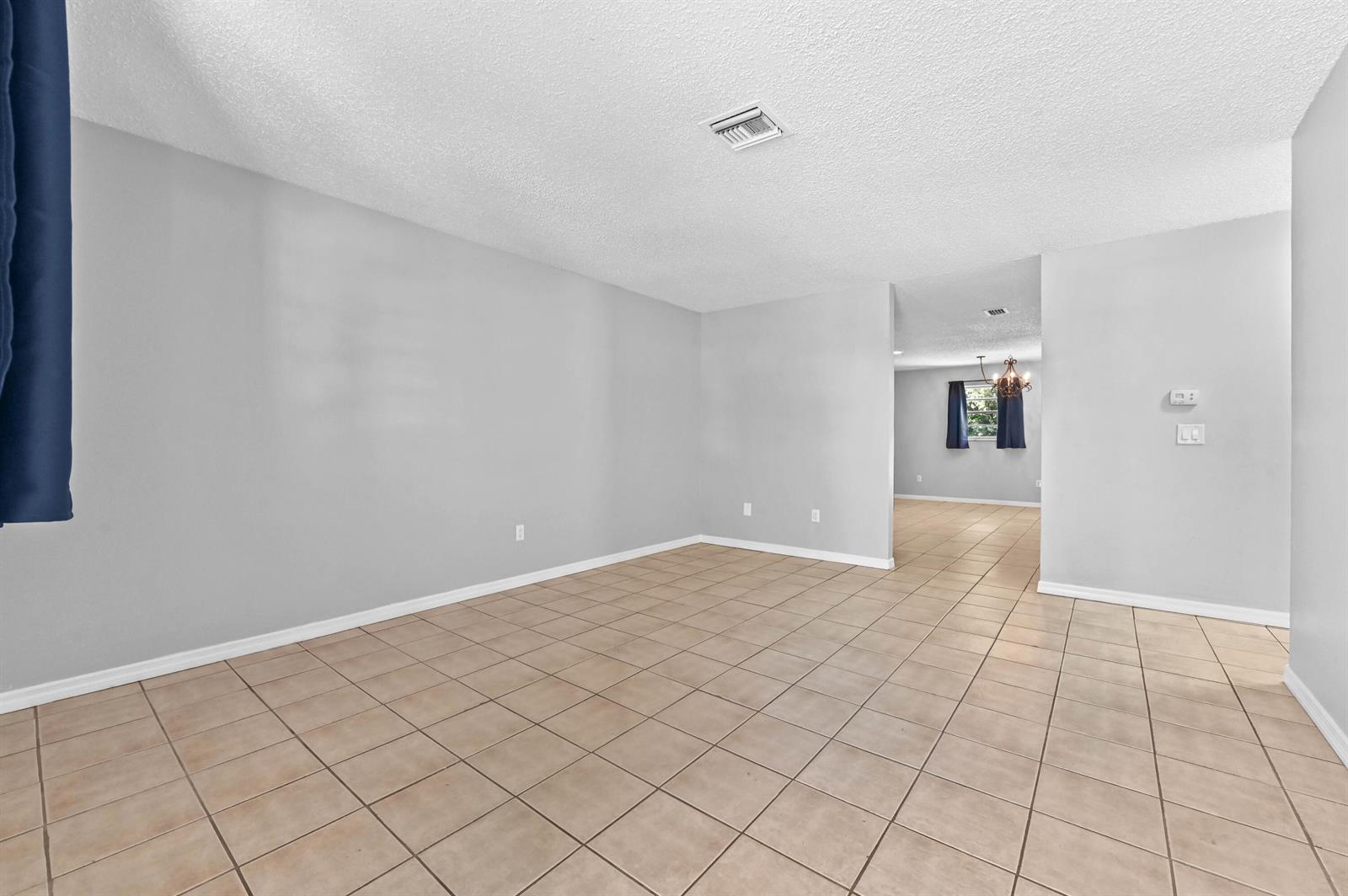 Ver detalles / 0 2146 sq. ft. $ 2026-06-22 0 foto