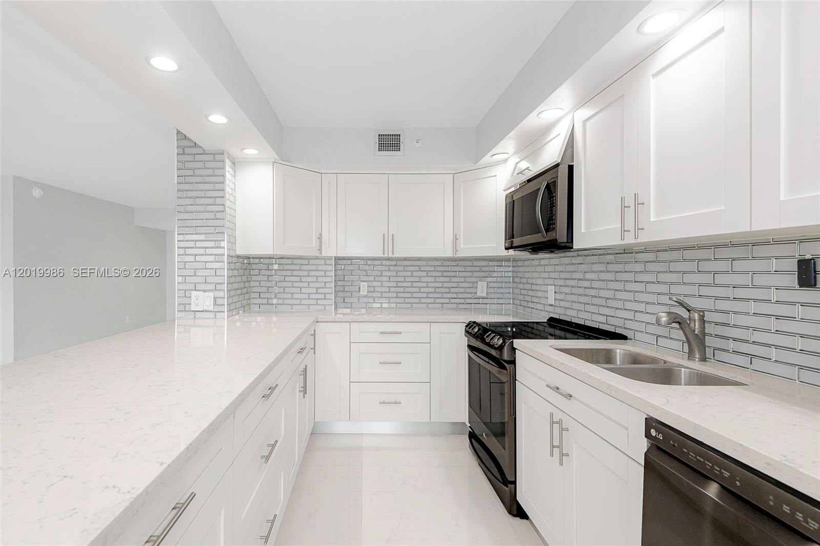 Photo of 1201 Ocean Dr  #610N, Hollywood, Florida, 33019 - 