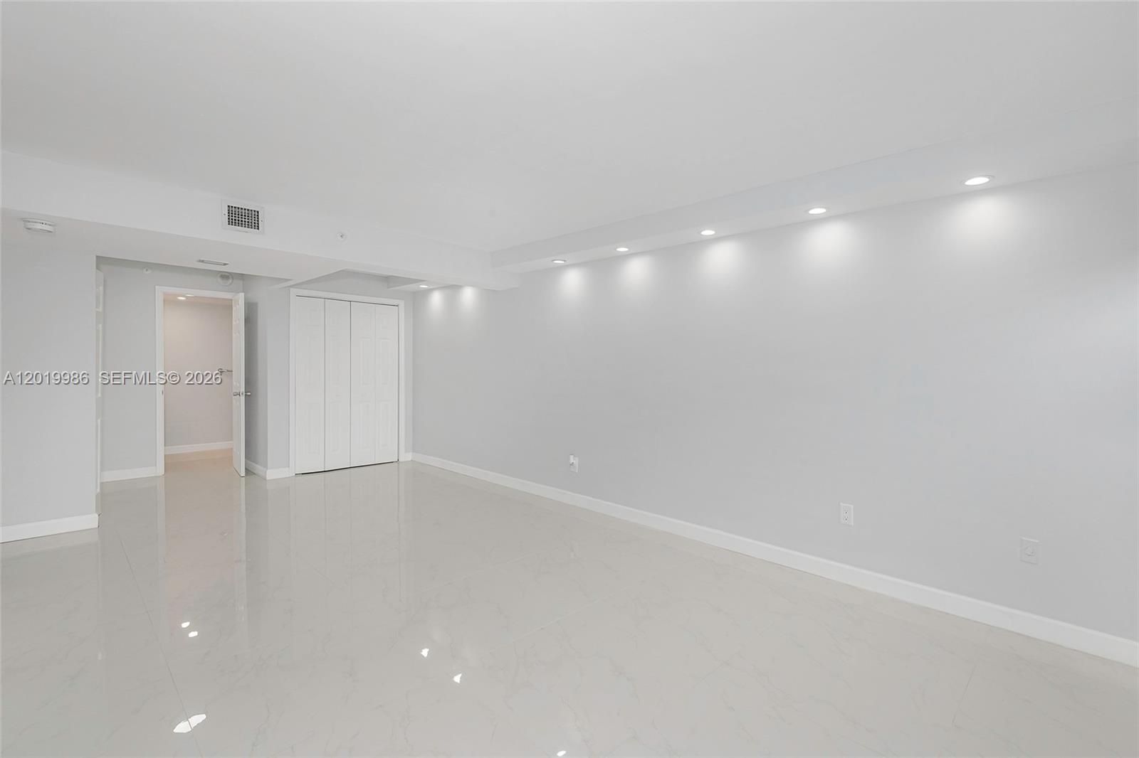Photo of 1201 Ocean Dr  #610N, Hollywood, Florida, 33019 - 