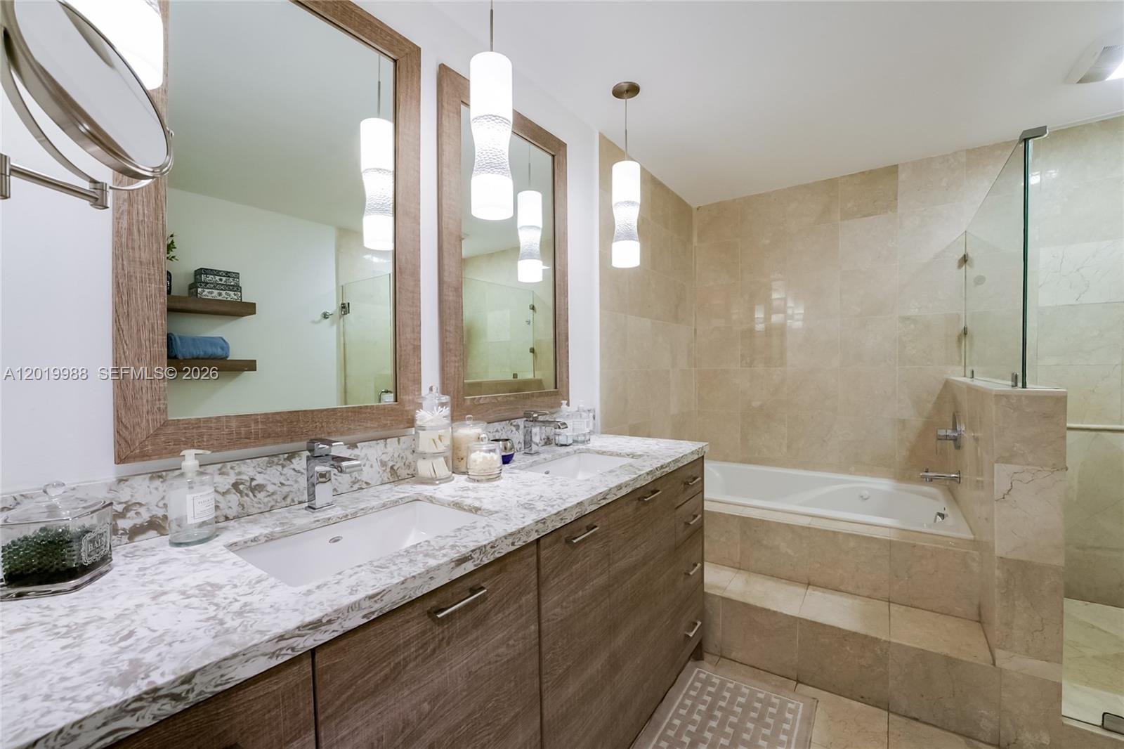Photo of 321 Poinciana Dr (321), Sunny Isles Beach, Florida, 33160 -