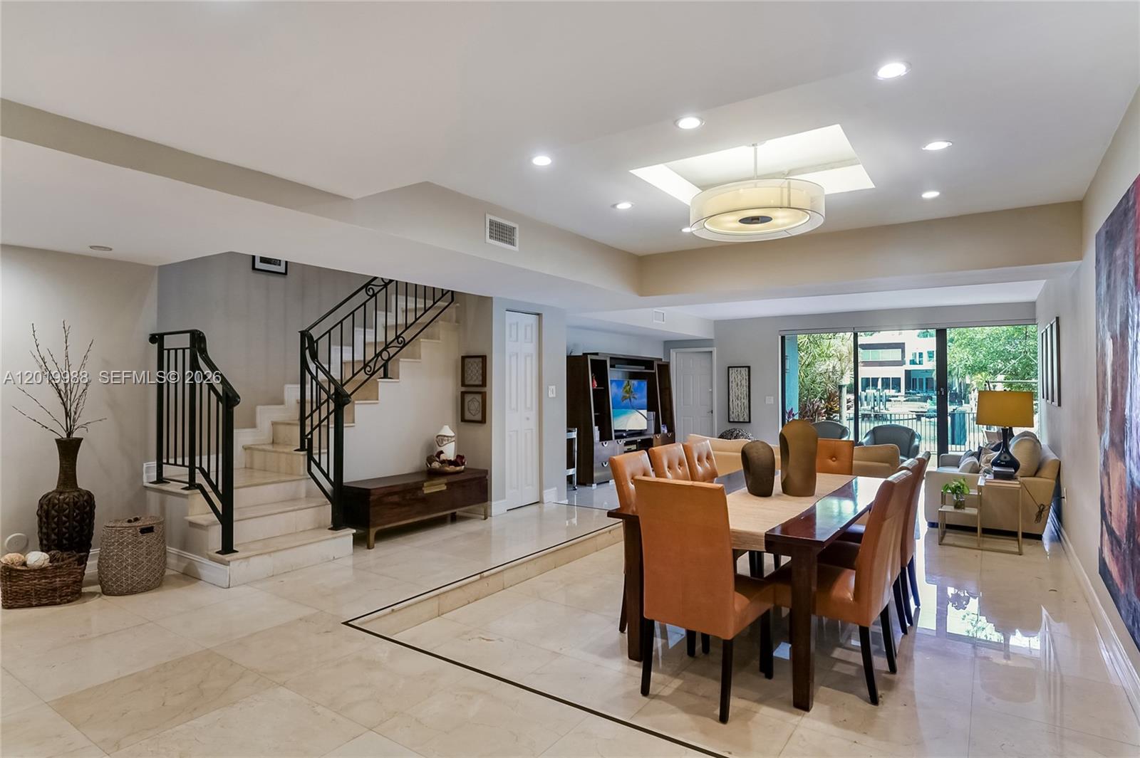 Photo of 321 Poinciana Dr (321), Sunny Isles Beach, Florida, 33160 -