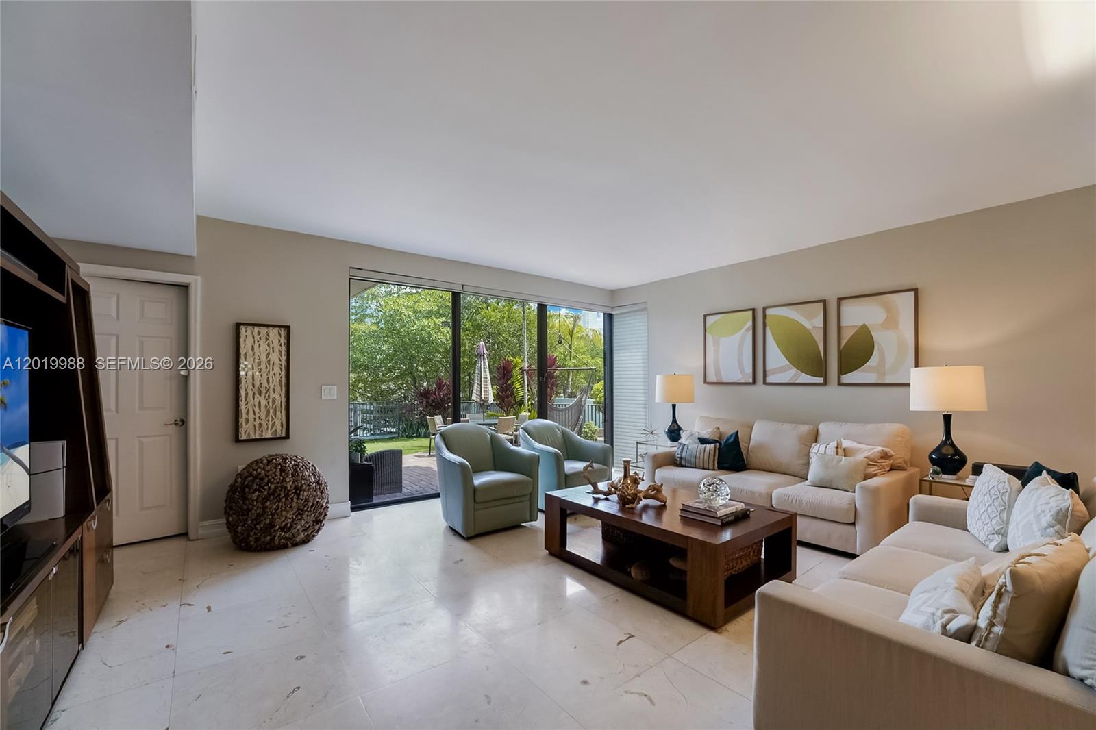 Photo of 321 Poinciana Dr (321), Sunny Isles Beach, Florida, 33160 -