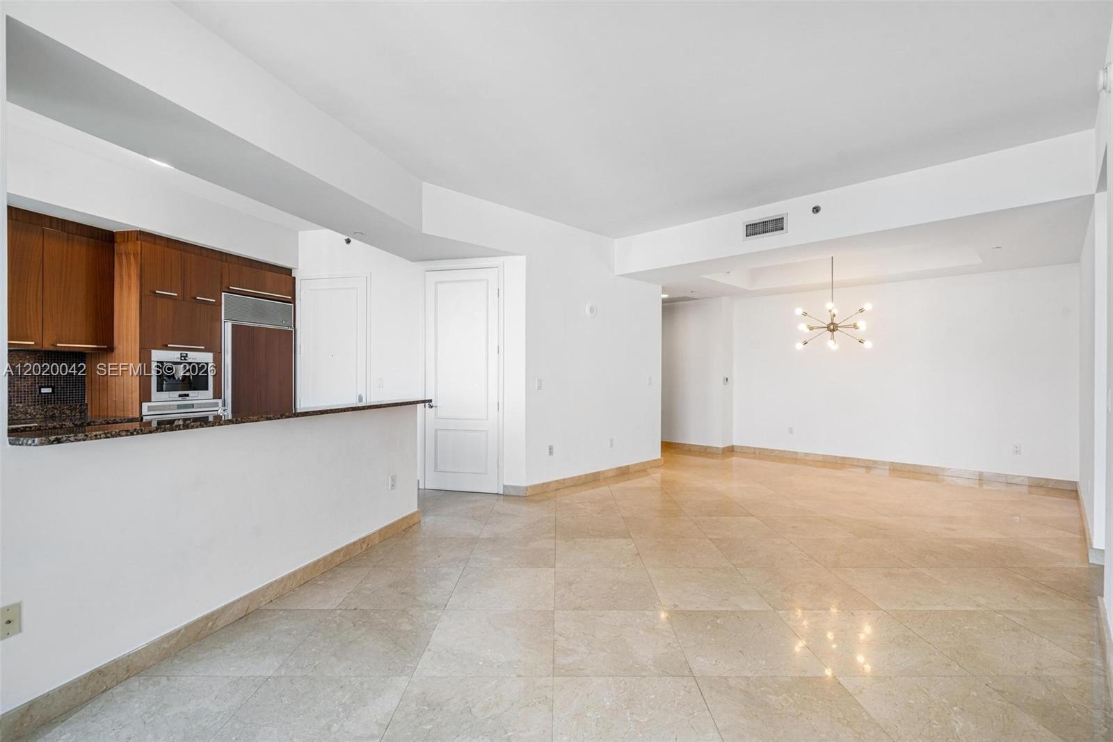 See details 1505 2 / 2 1435 sq. ft. $ 2026-05-15 0 Photo