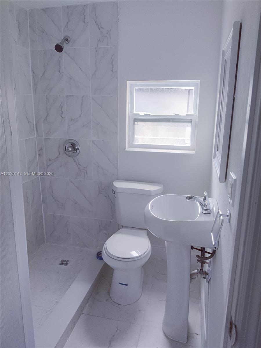 See details / 1172 sq. ft. $ 2026-05-15 0 Photo