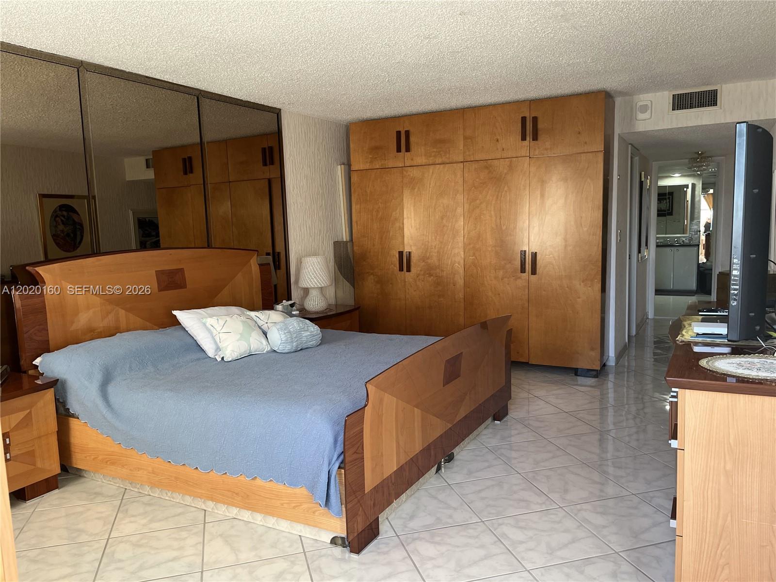 Photo of 1920 Ocean Dr  #16B, Hallandale Beach, Florida, 33009 - 