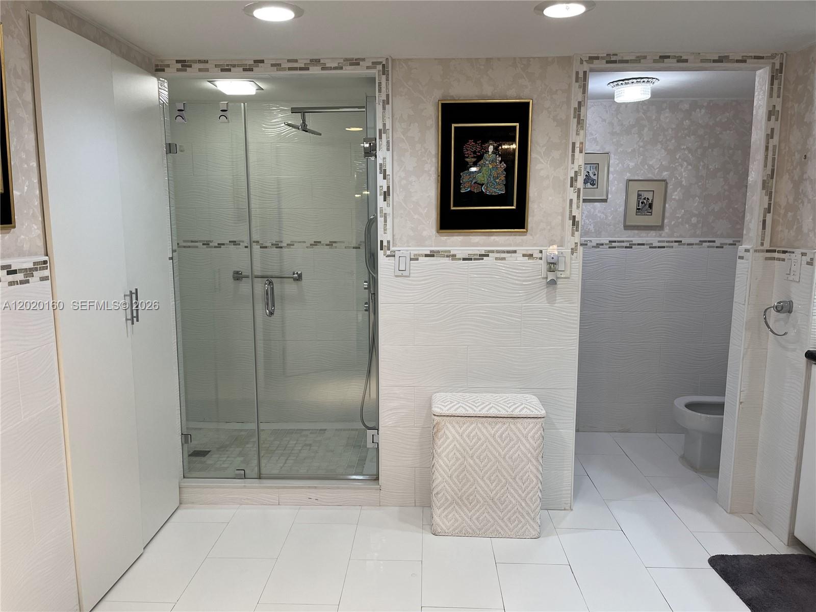 Photo of 1920 Ocean Dr  #16B, Hallandale Beach, Florida, 33009 - 