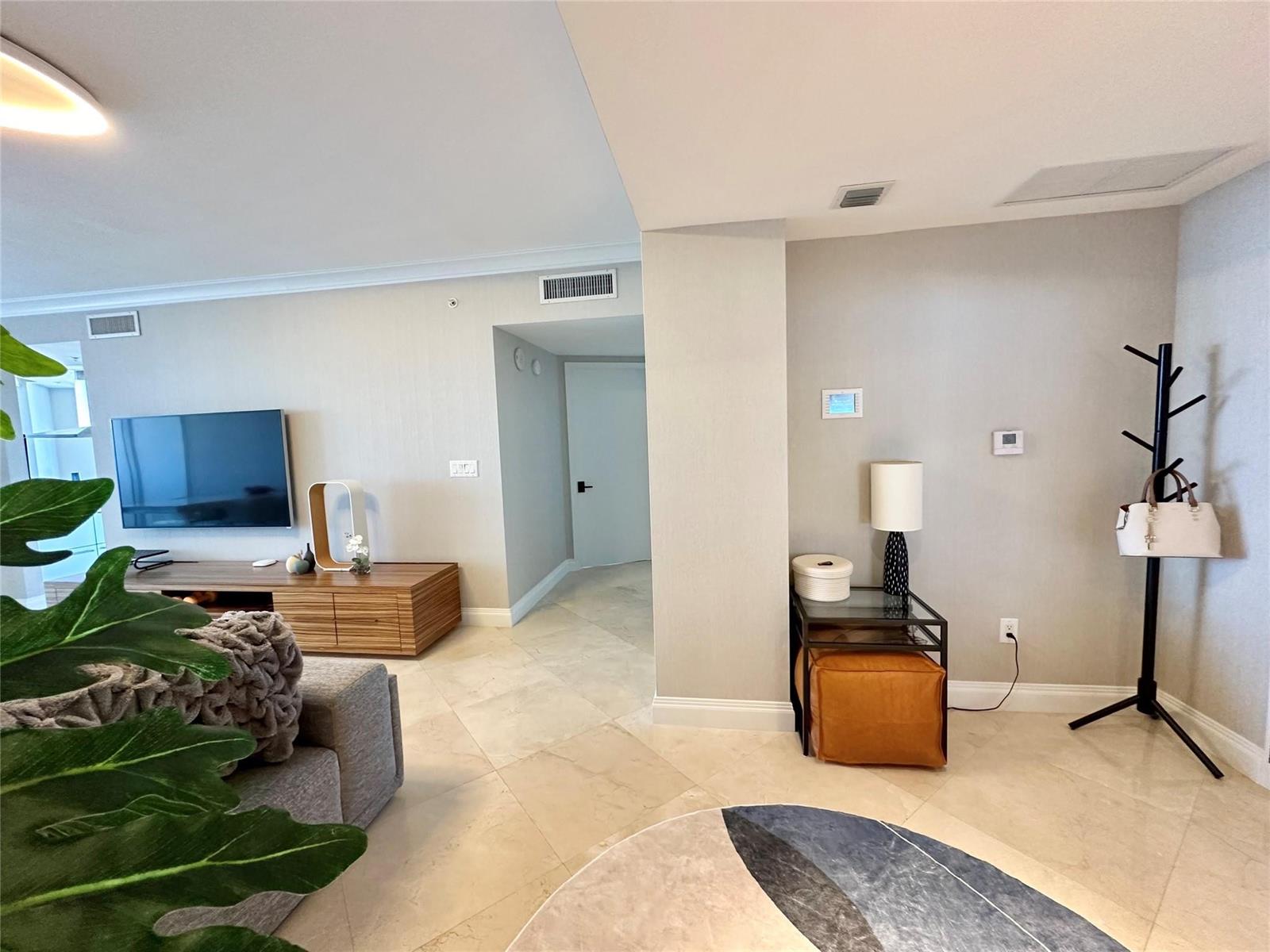 See details 1901 2 / 1649 sq. ft. $ 2026-06-17 0 Photo