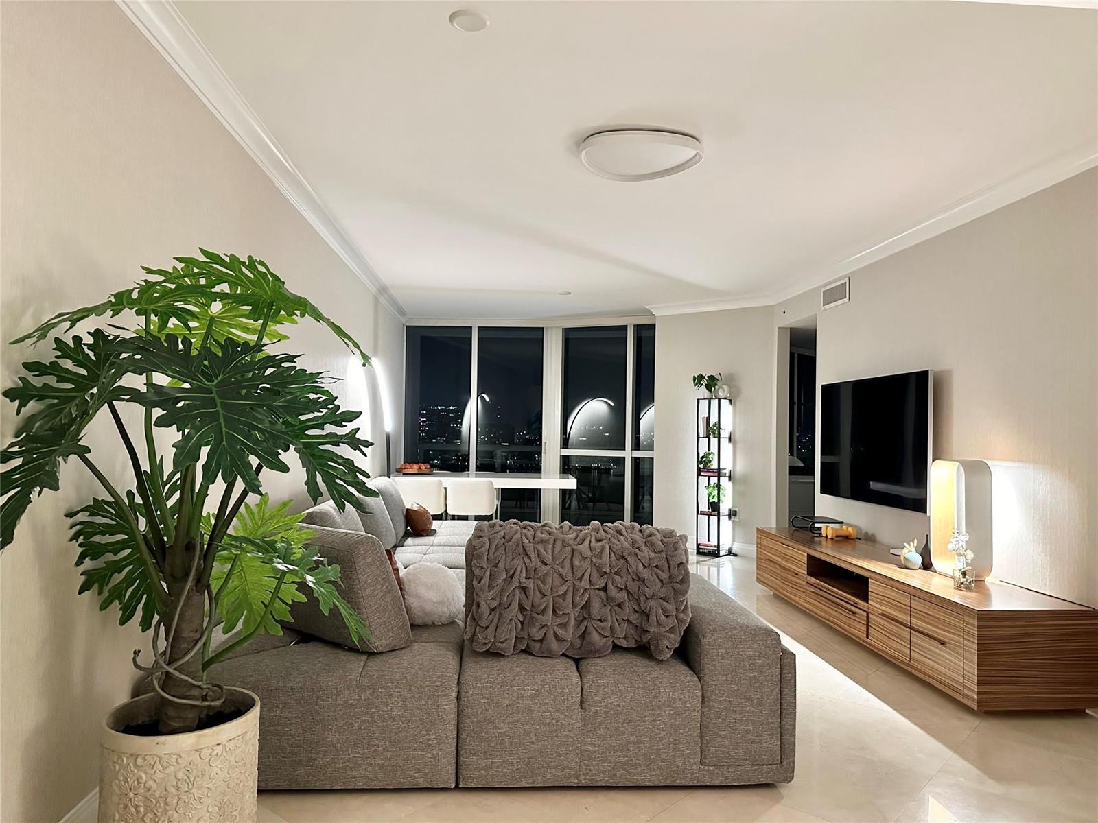 See details 1901 2 / 1649 sq. ft. $ 2026-06-17 0 Photo