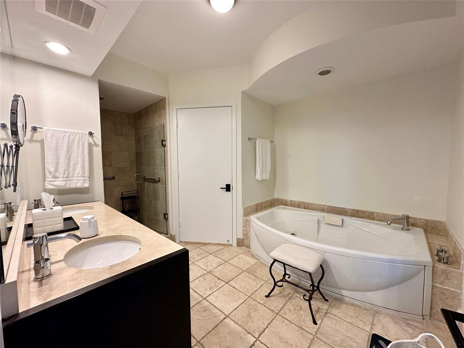See details 1901 2 / 1649 sq. ft. $ 2026-06-17 0 Photo