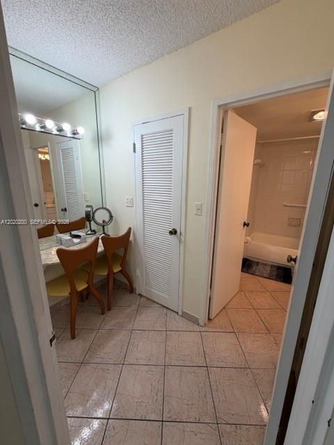 Photo of 3725 Ocean Dr  #615, Hollywood, Florida, 33019 - 