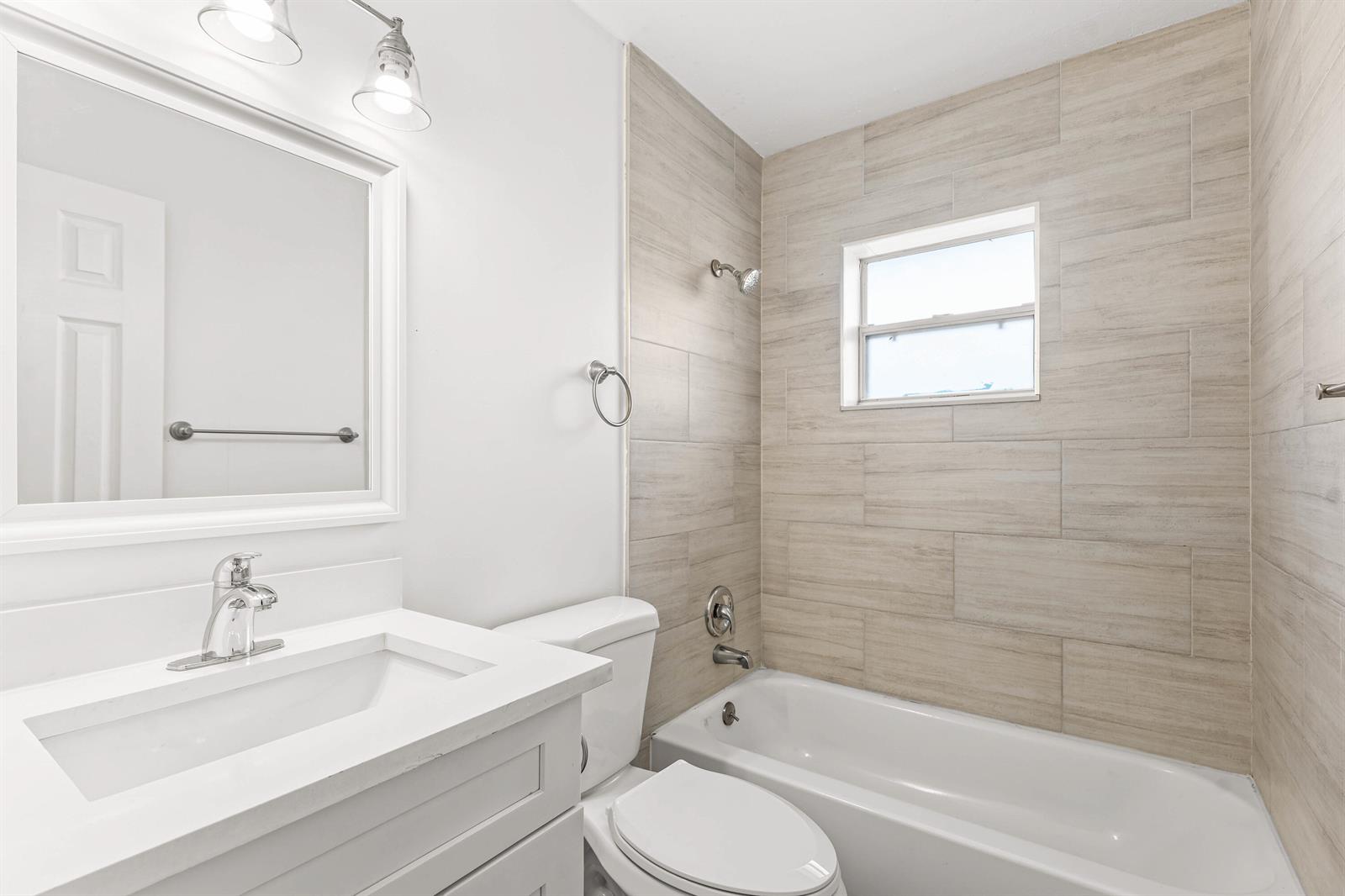   / 0 3300 sq. ft. $ 2026-06-20 0 foto
