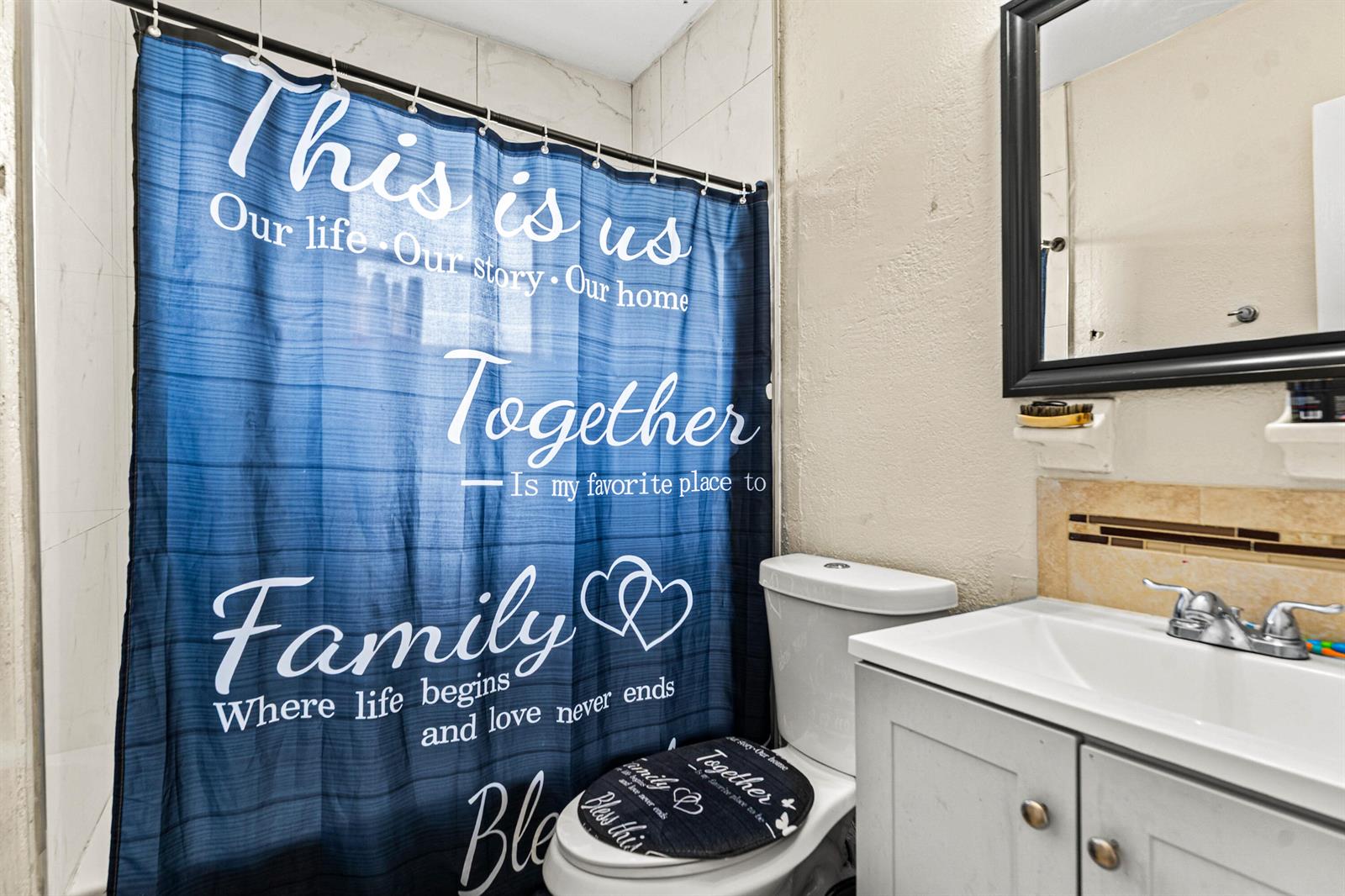   / 0 3300 sq. ft. $ 2026-06-20 0 foto
