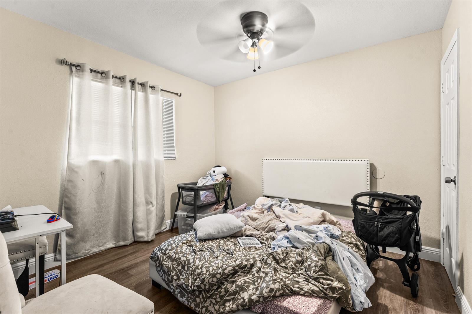   / 0 3300 sq. ft. $ 2026-06-20 0 foto