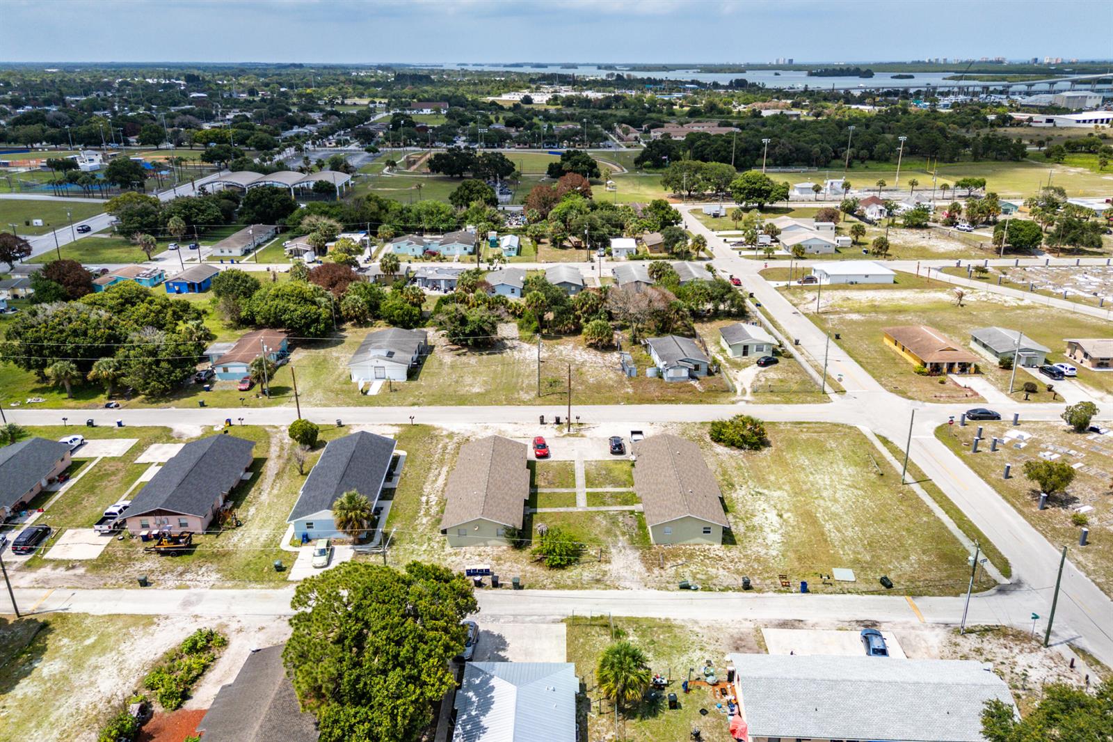   / 0 3300 sq. ft. $ 2026-06-20 0 foto