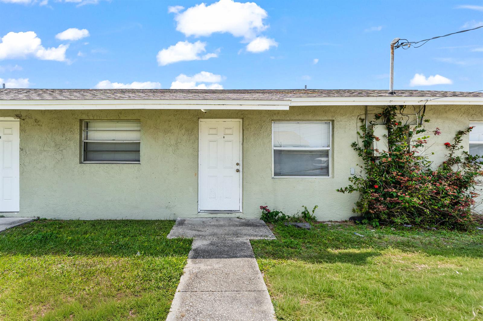  / 0 3300 sq. ft. $ 2026-06-20 0 foto
