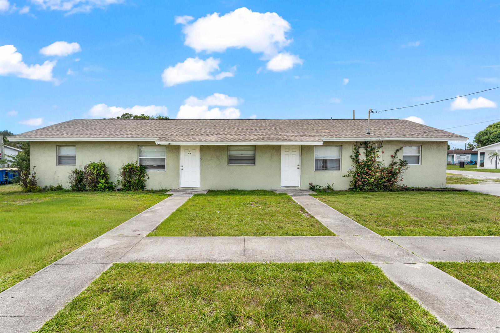   / 0 3300 sq. ft. $ 2026-06-20 0 foto