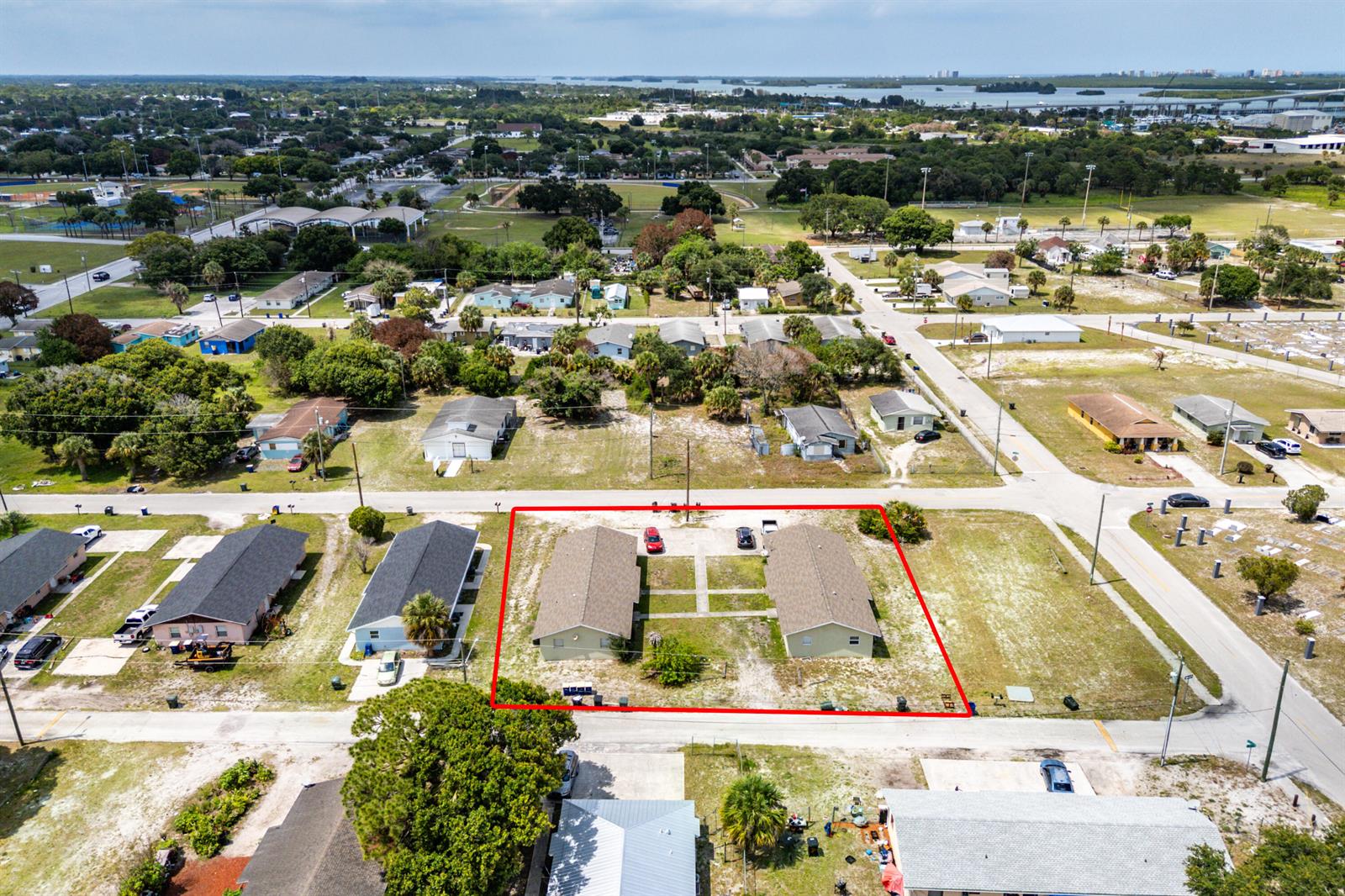   / 0 3300 sq. ft. $ 2026-06-20 0 foto