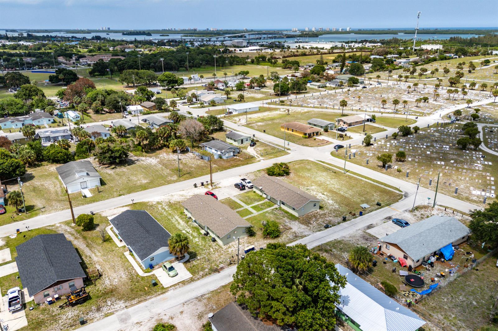   / 0 3300 sq. ft. $ 2026-06-20 0 foto