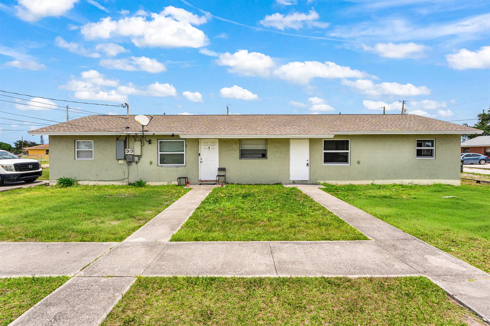   / 0 3300 sq. ft. $ 2026-06-20 0 foto