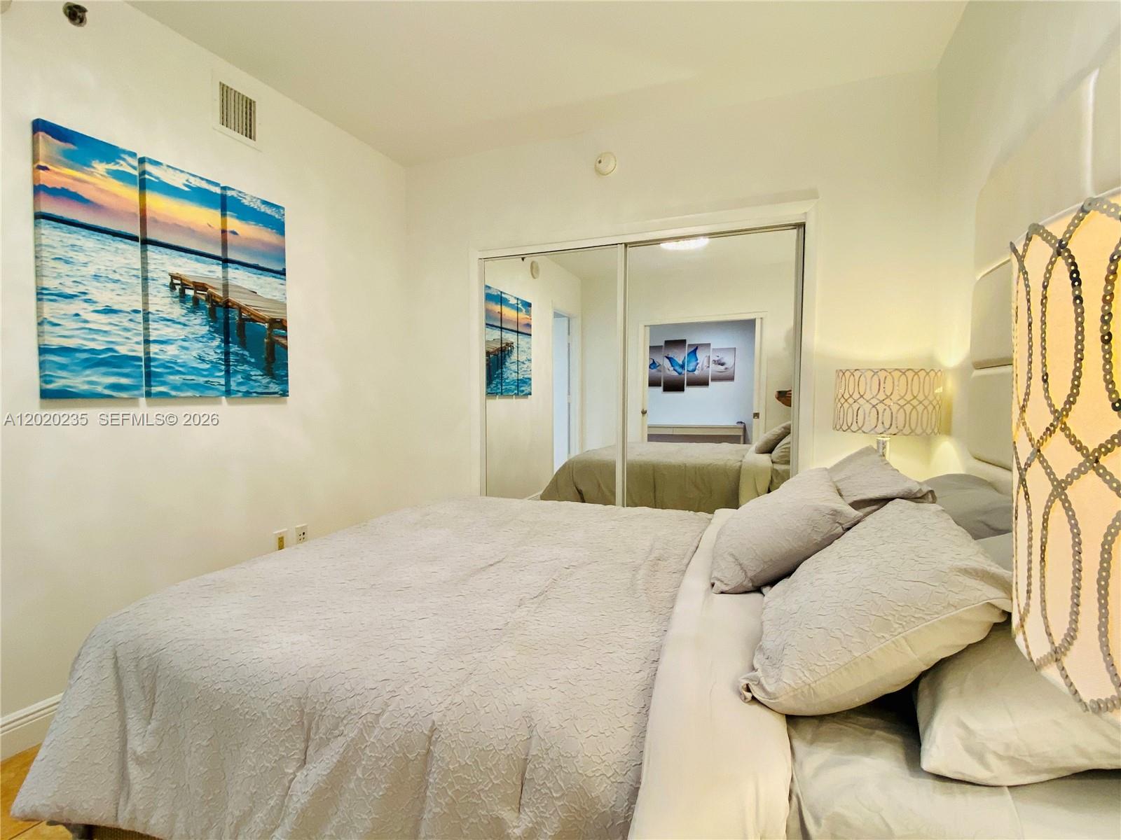 4810 2 / 2 1337 sq. ft. $ 2026-05-16 0 Photo