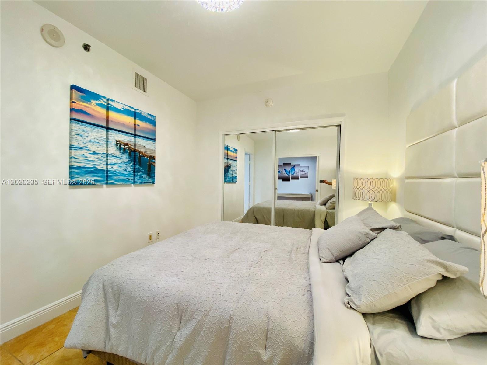4810 2 / 2 1337 sq. ft. $ 2026-05-16 0 Photo