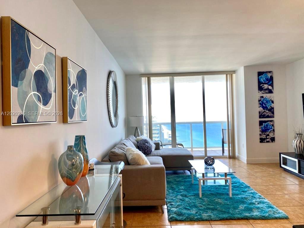 4810 2 / 2 1337 sq. ft. $ 2026-05-16 0 Photo
