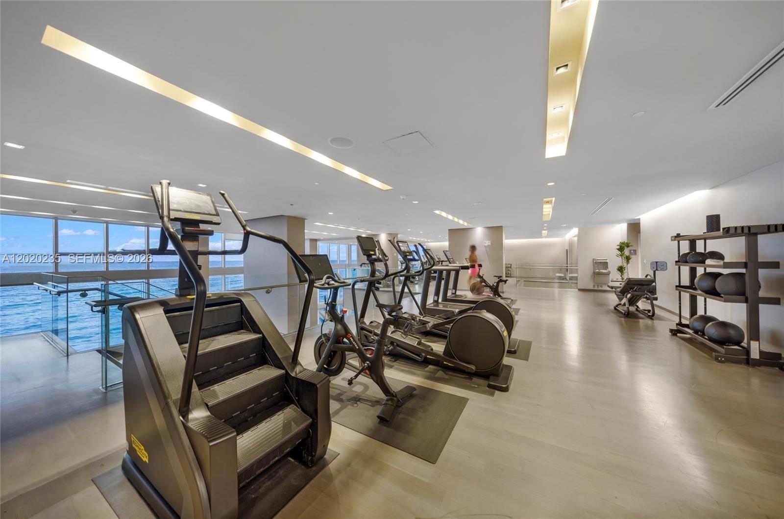4810 2 / 2 1337 sq. ft. $ 2026-05-16 0 Photo