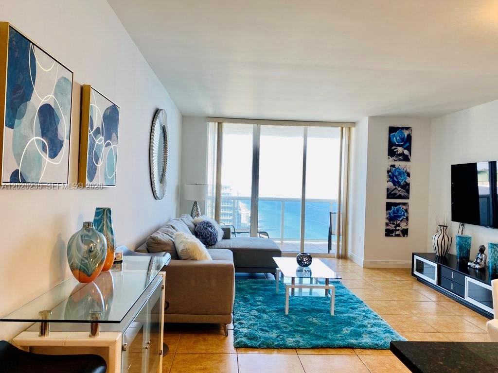 4810 2 / 2 1337 sq. ft. $ 2026-05-16 0 Photo