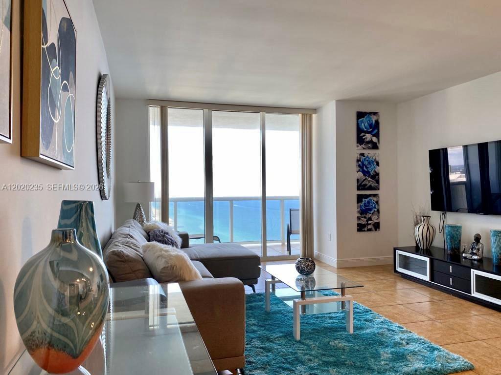 4810 2 / 2 1337 sq. ft. $ 2026-05-16 0 Photo
