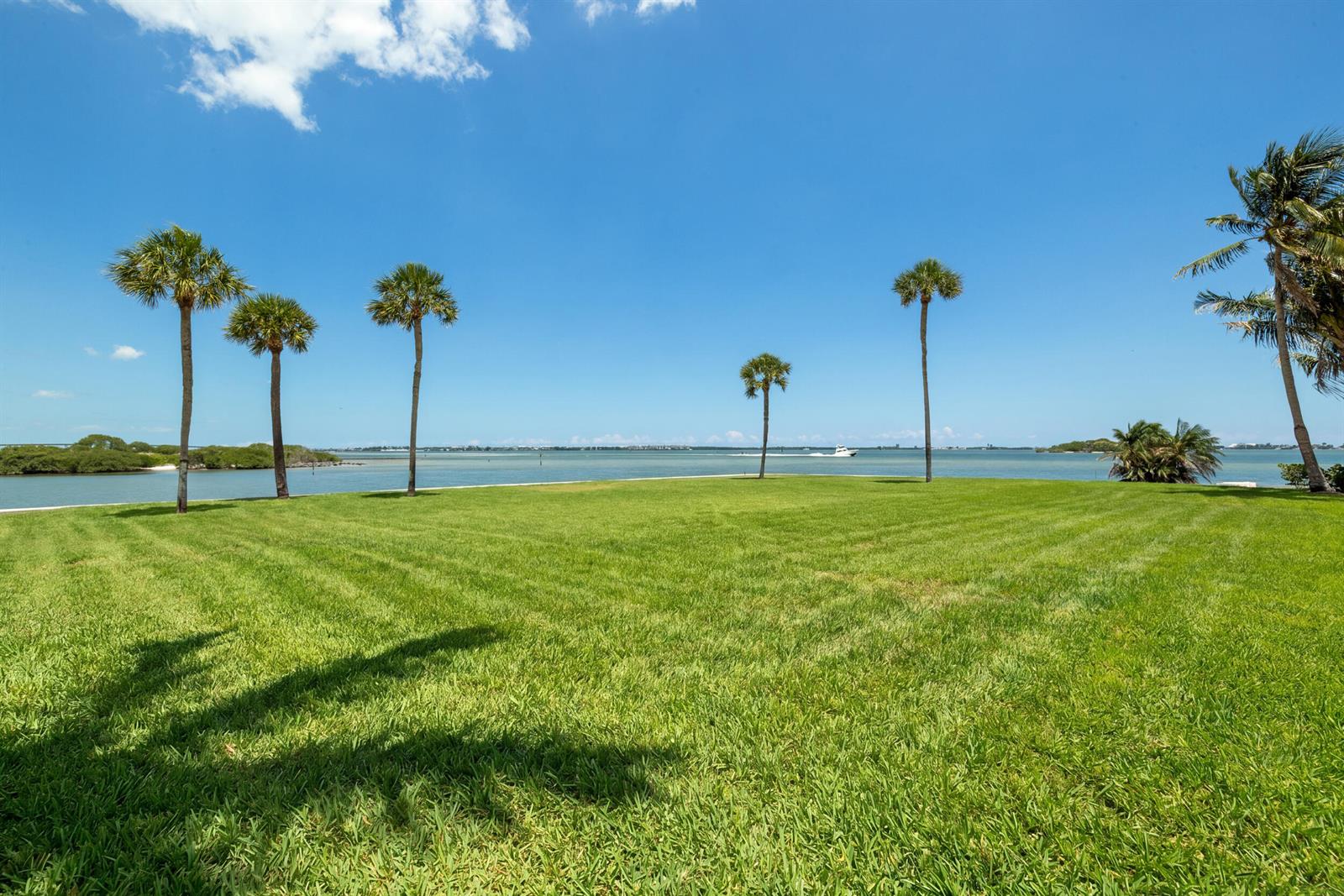   / 0  sq. ft. $ 2026-06-15 0 foto