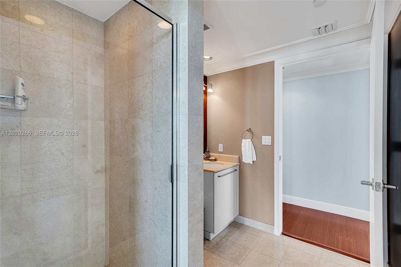 Photo of 3101 Ocean Dr #701, Hollywood, Florida, 33019 -