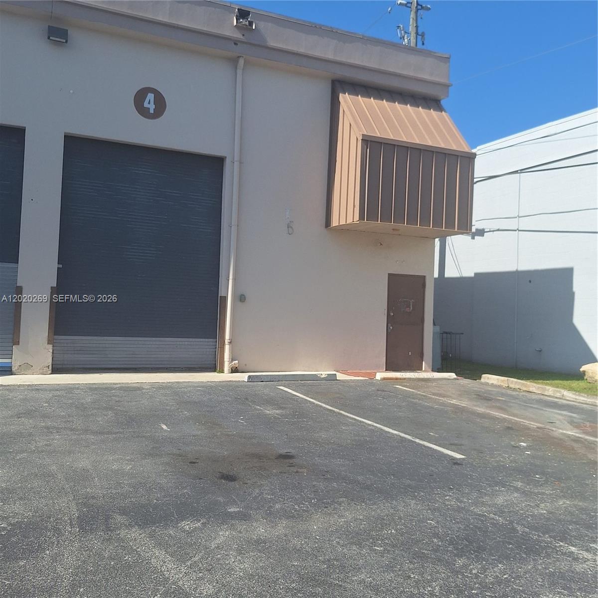 See details 4 / sq. ft. $ 2026-05-16 0 Photo