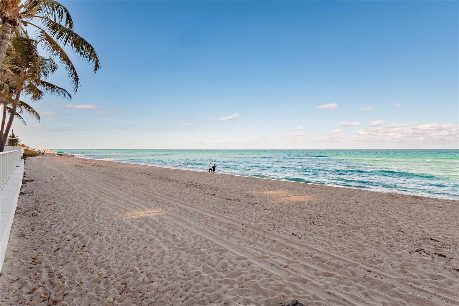 Photo of 3001 Ocean  #727, Hollywood, Florida, 33019 - Photo 2