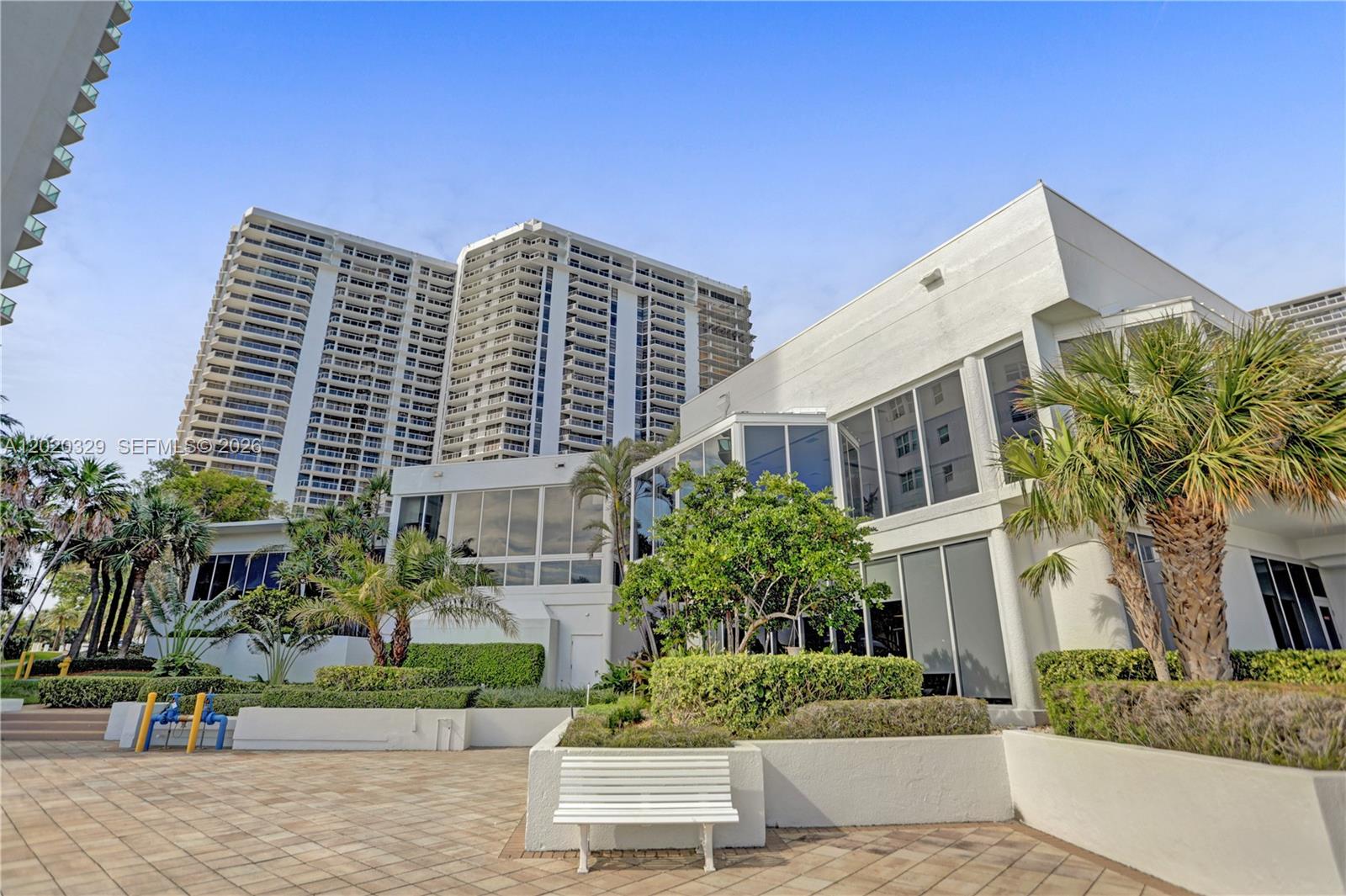 Photo of 20281 Country Club Dr  #2101, Aventura, Florida, 33180 - 