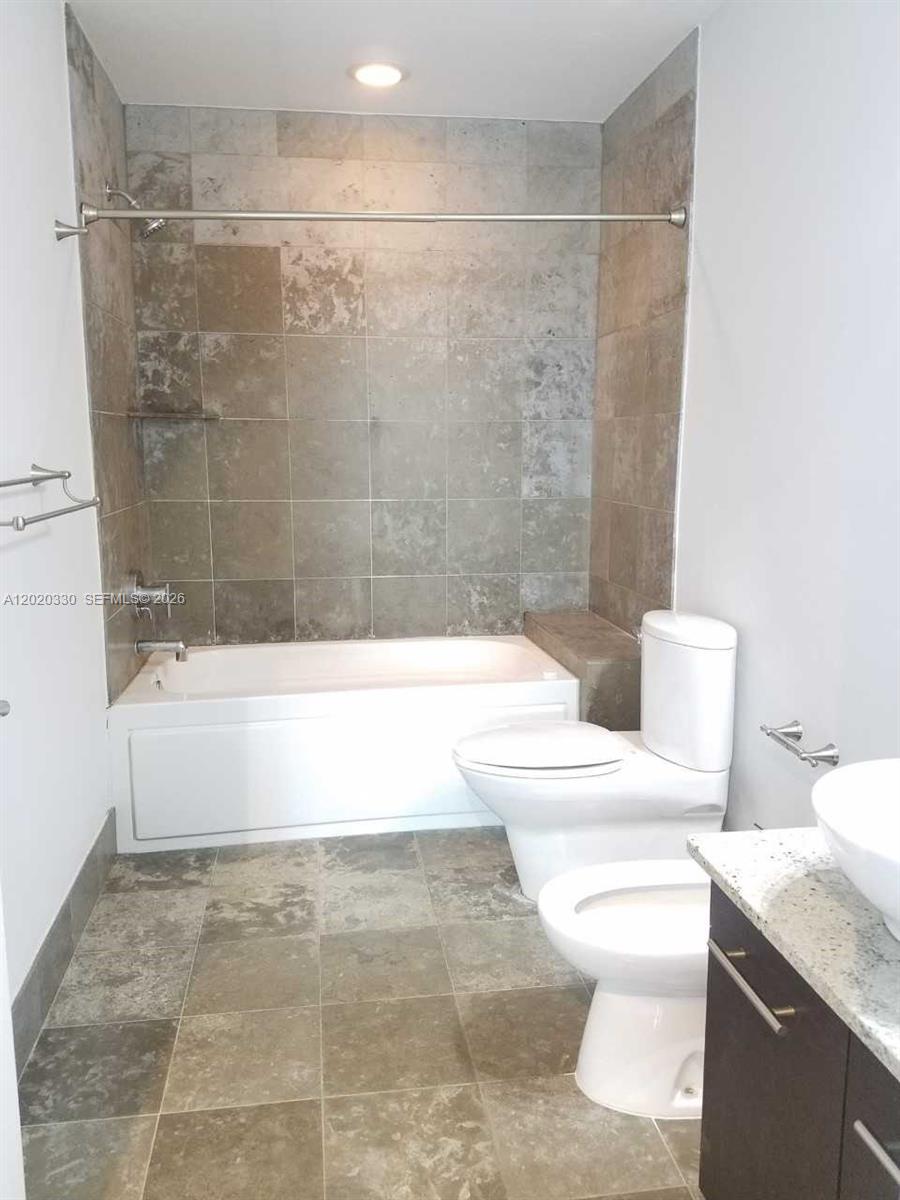 Photo of 3029 188th St  #323, Aventura, Florida, 33180 - 