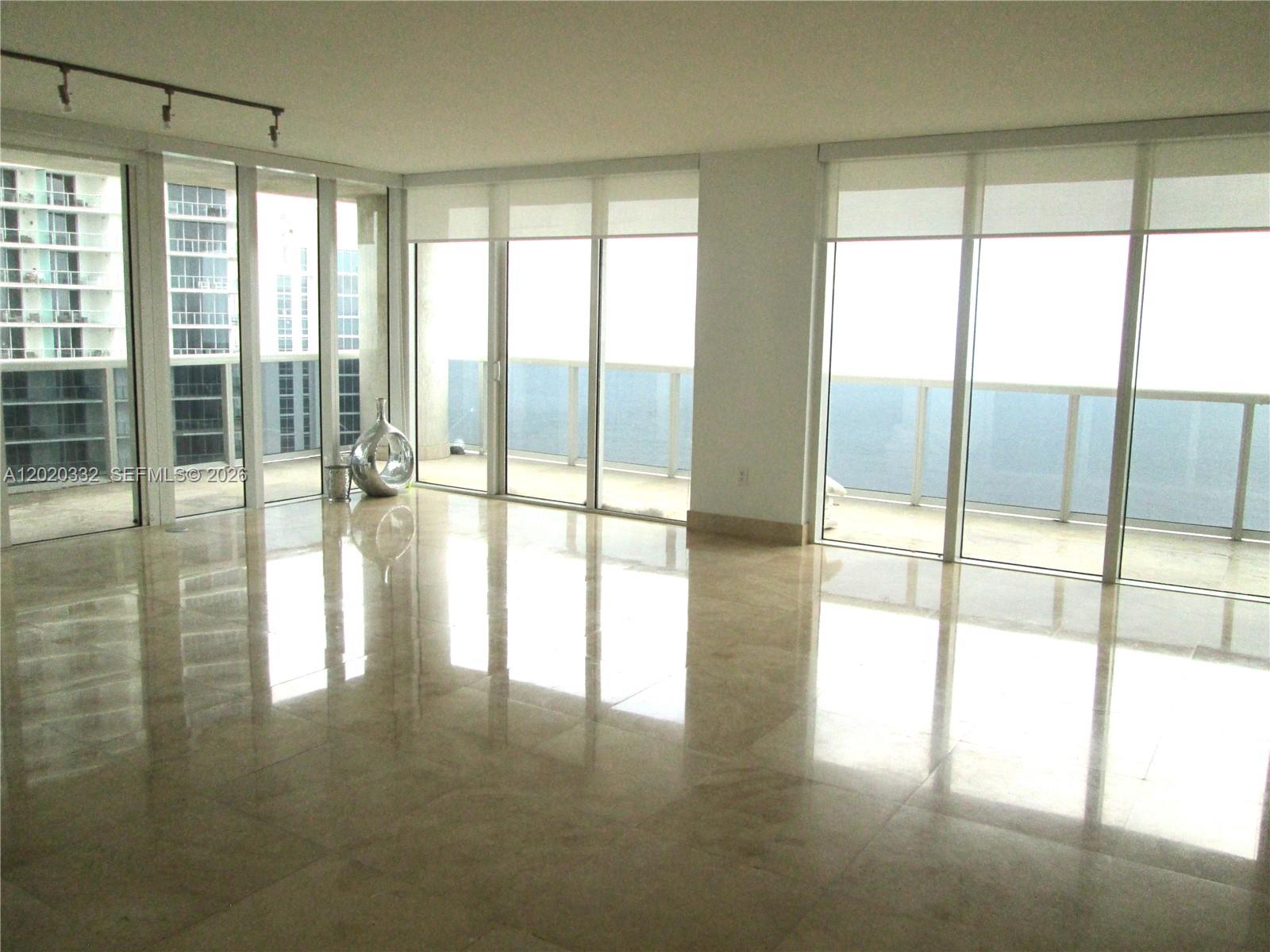 See details 2301 3 / 4 2078 sq. ft. $ 2026-07-03 0 Photo